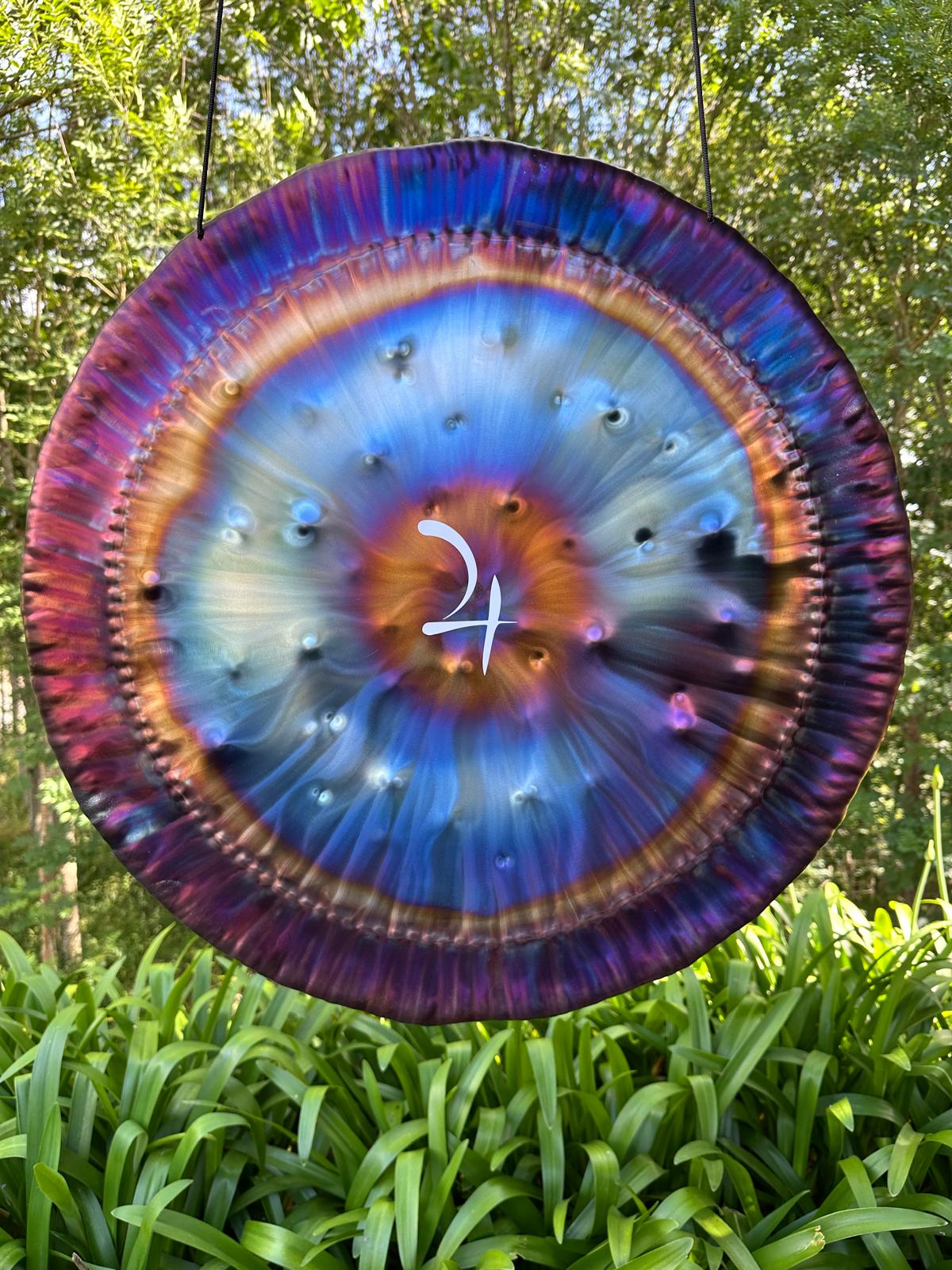A Jupiter Galaxy Gong: Kozmikus Harmónia és Jó szerencse